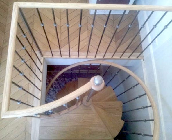 Escalier en colimaçon de style XIXème fabriqué en France 